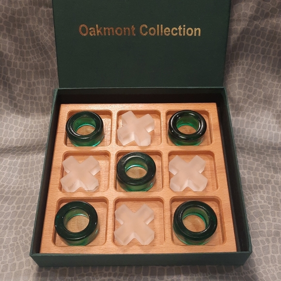 Oakmont Collection Games The Oakmont Collection Green Frosted White